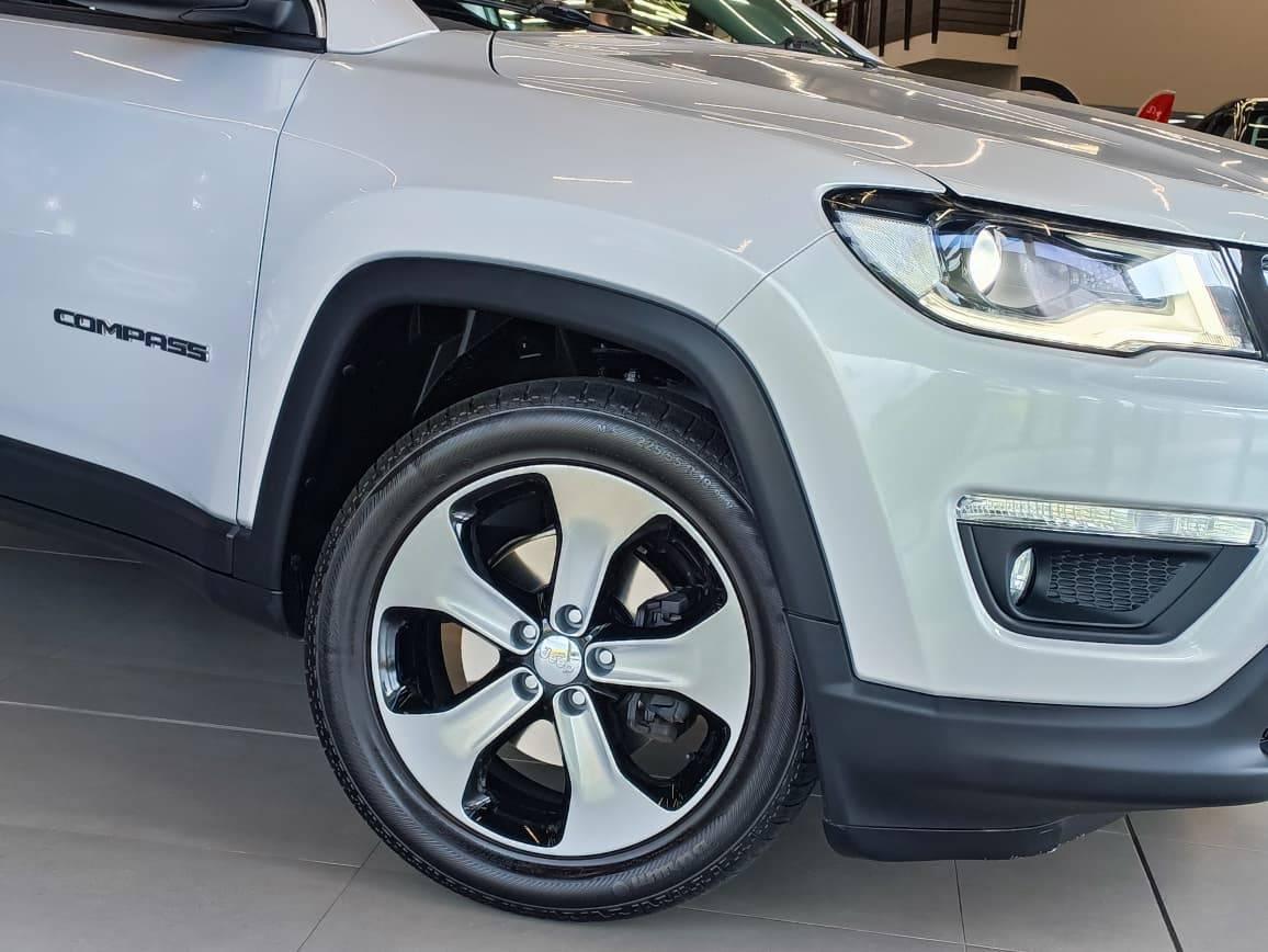 Foto número 422617 do veiculo