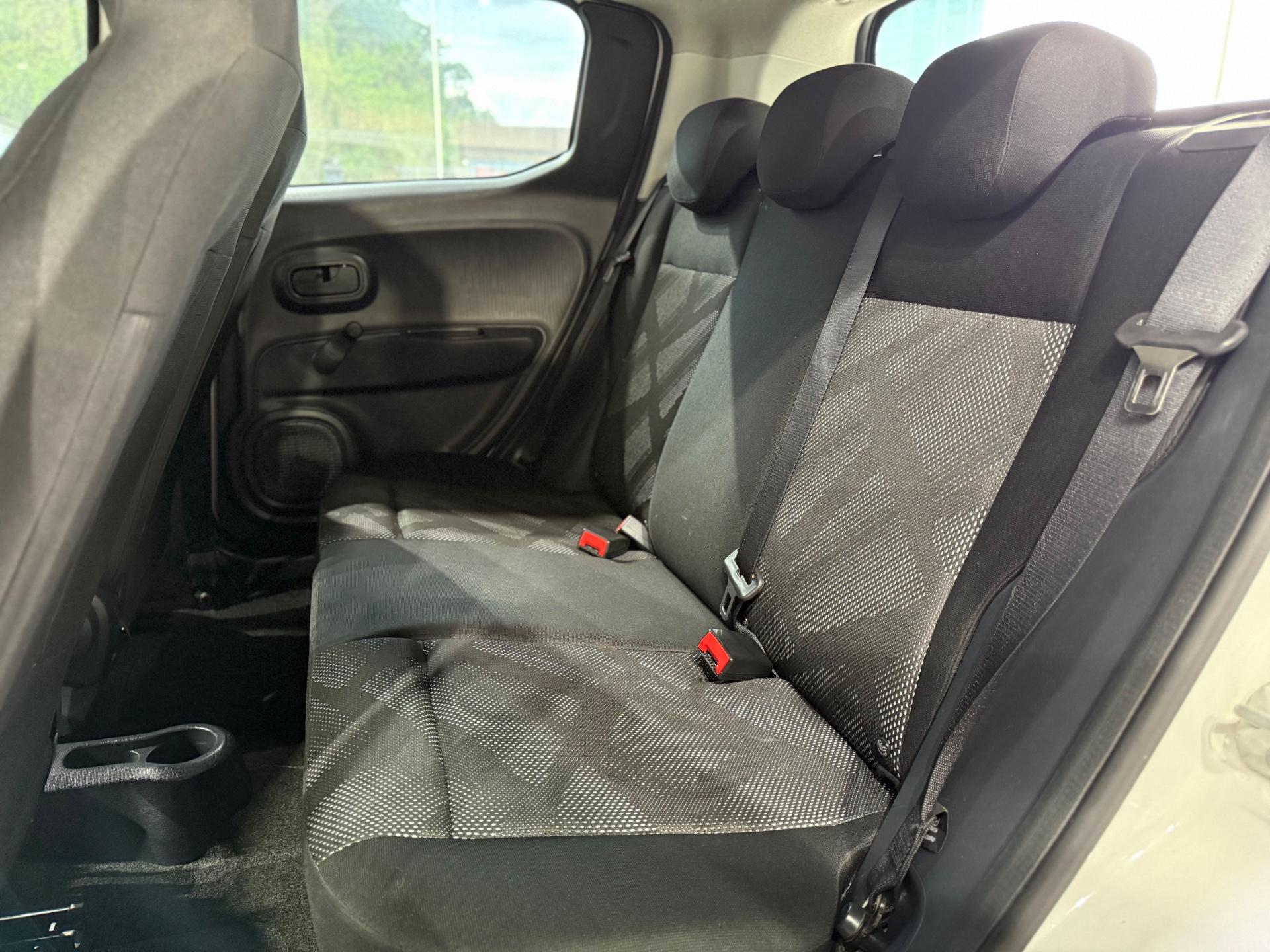 Foto número 419381 do veiculo