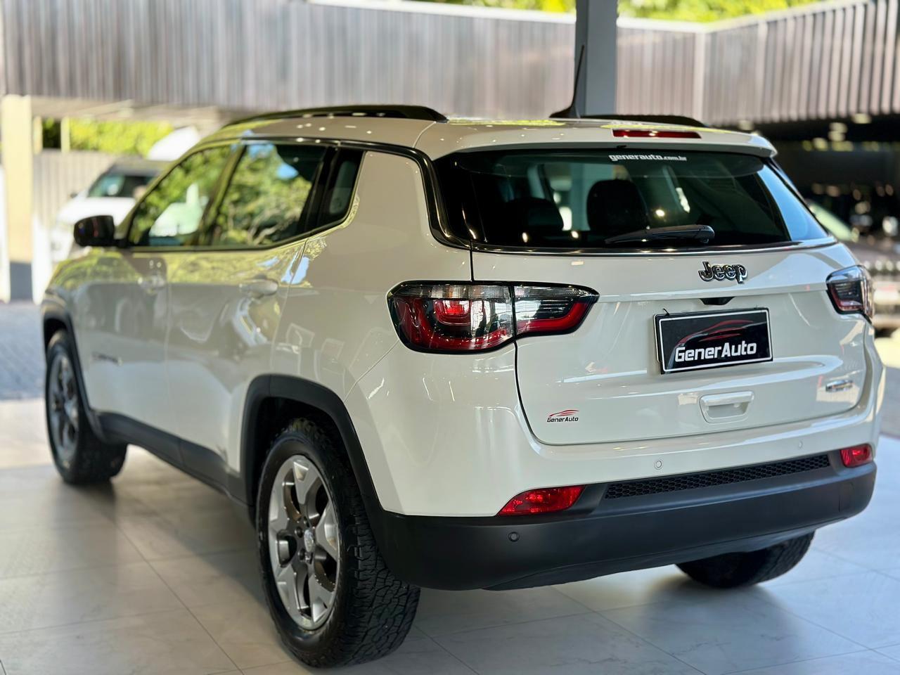 Foto número 411906 do veiculo