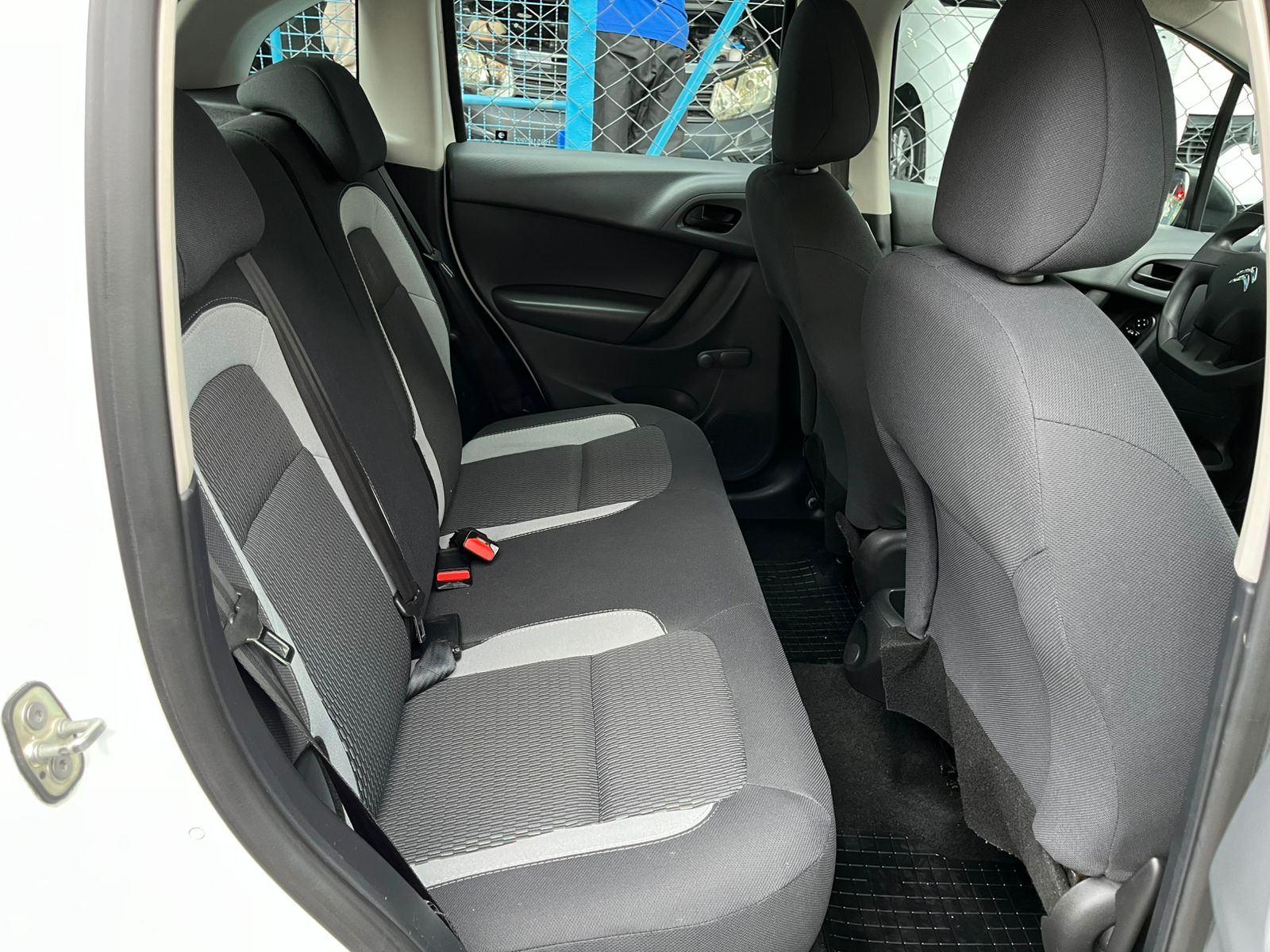 Foto número 411098 do veiculo