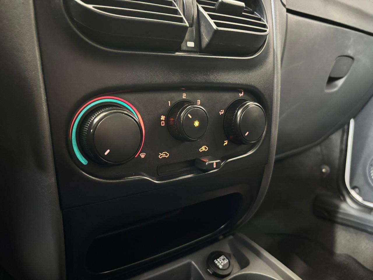 Foto número 403343 do veiculo