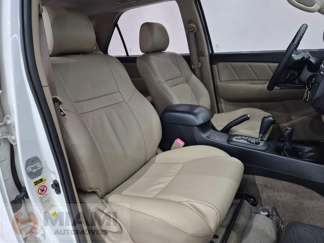 Foto número 415619 do veiculo