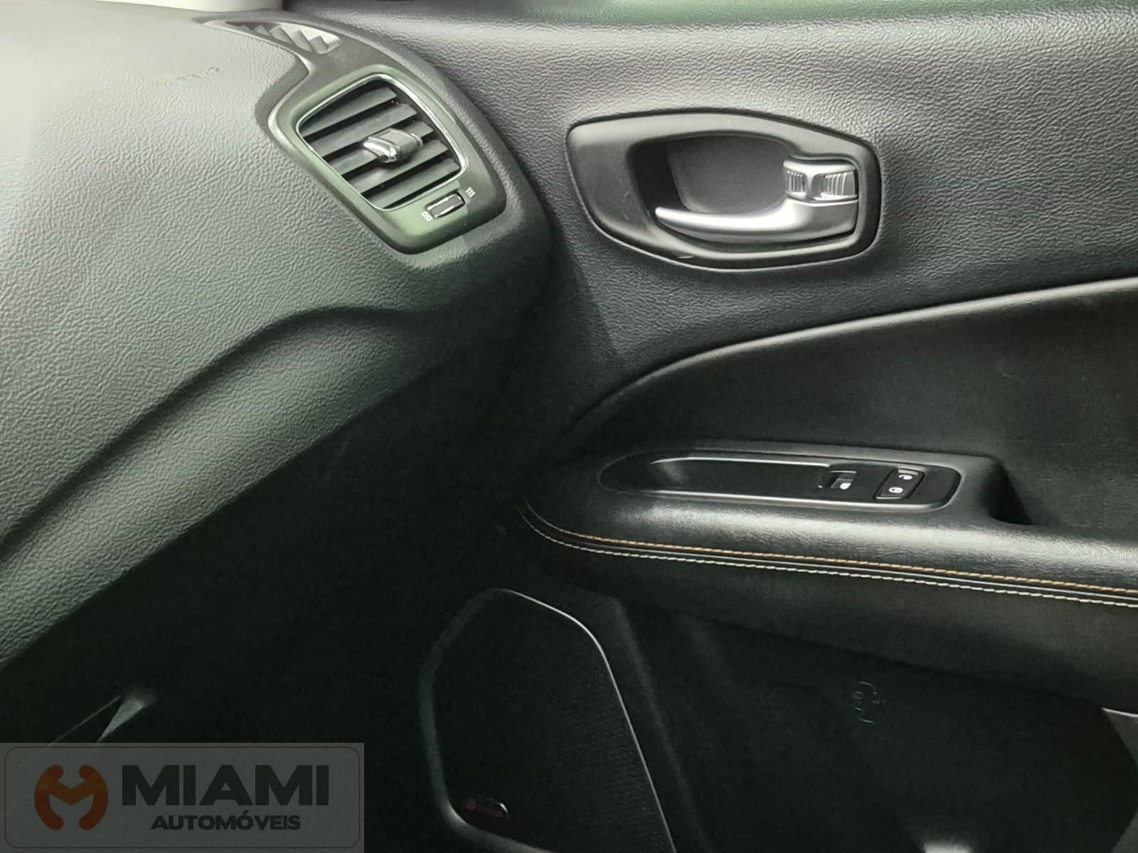 Foto número 421989 do veiculo