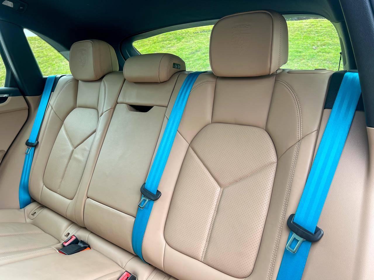 Foto número 415903 do veiculo