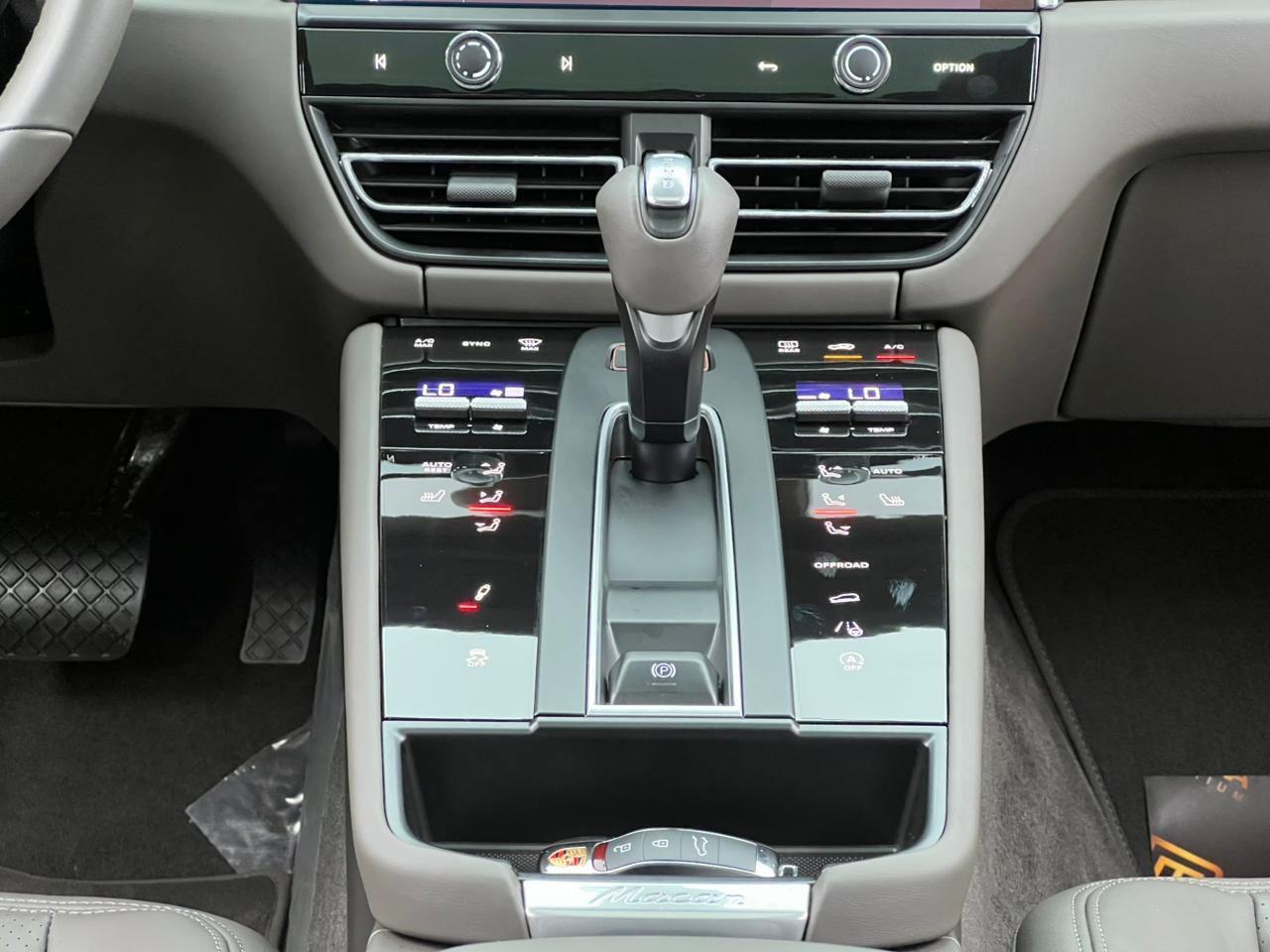 Foto número 422916 do veiculo