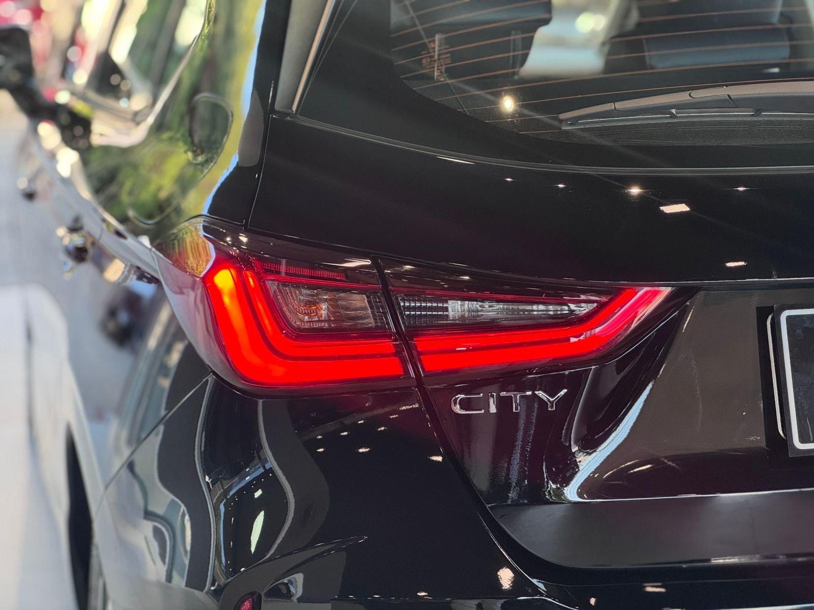 Foto número 411990 do veiculo