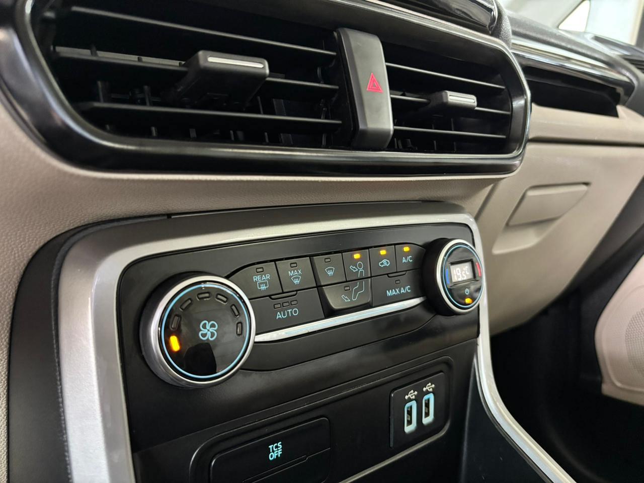 Foto número 418202 do veiculo