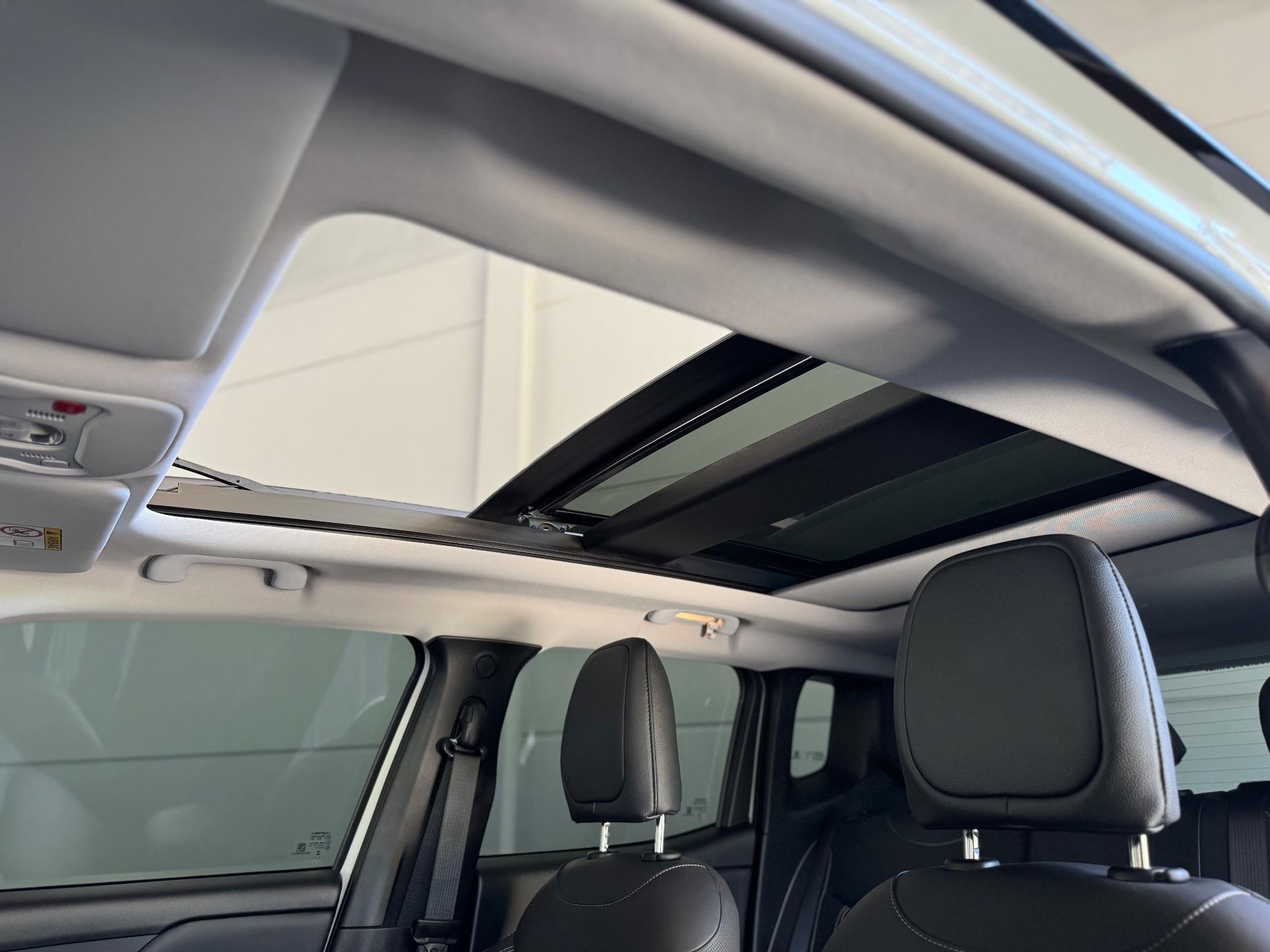 Foto número 419000 do veiculo