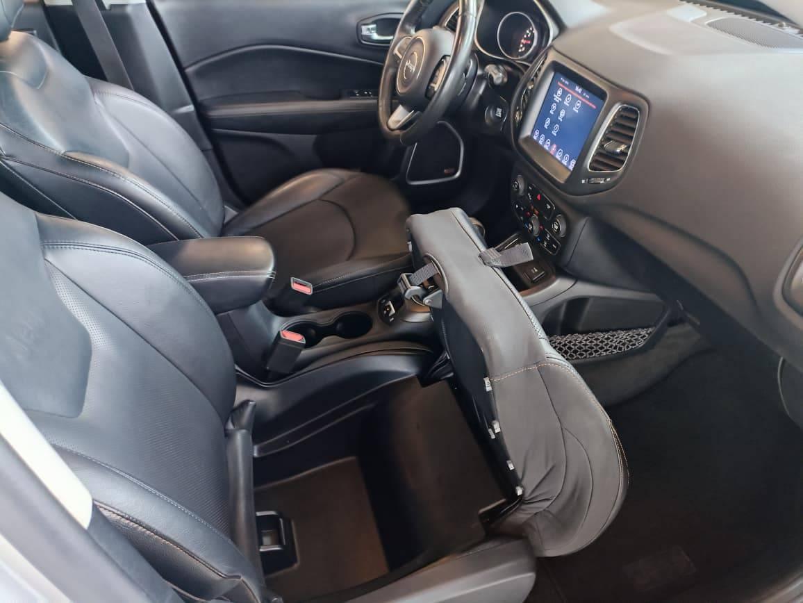 Foto número 422615 do veiculo