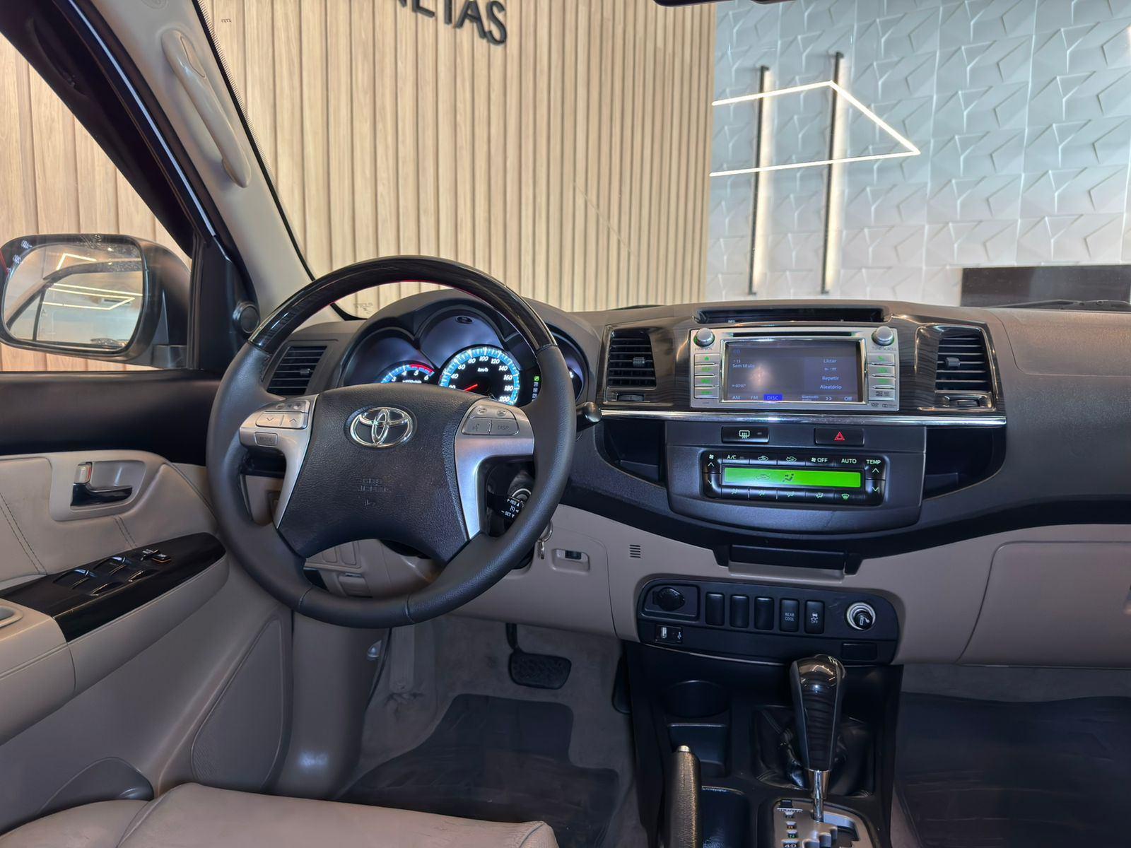 Foto número 406220 do veiculo