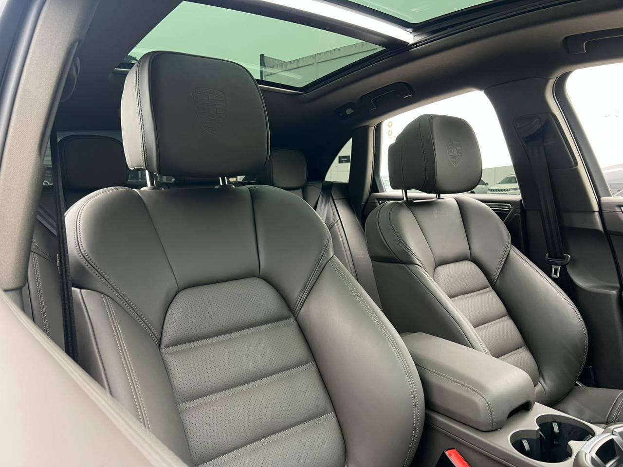 Foto número 422918 do veiculo