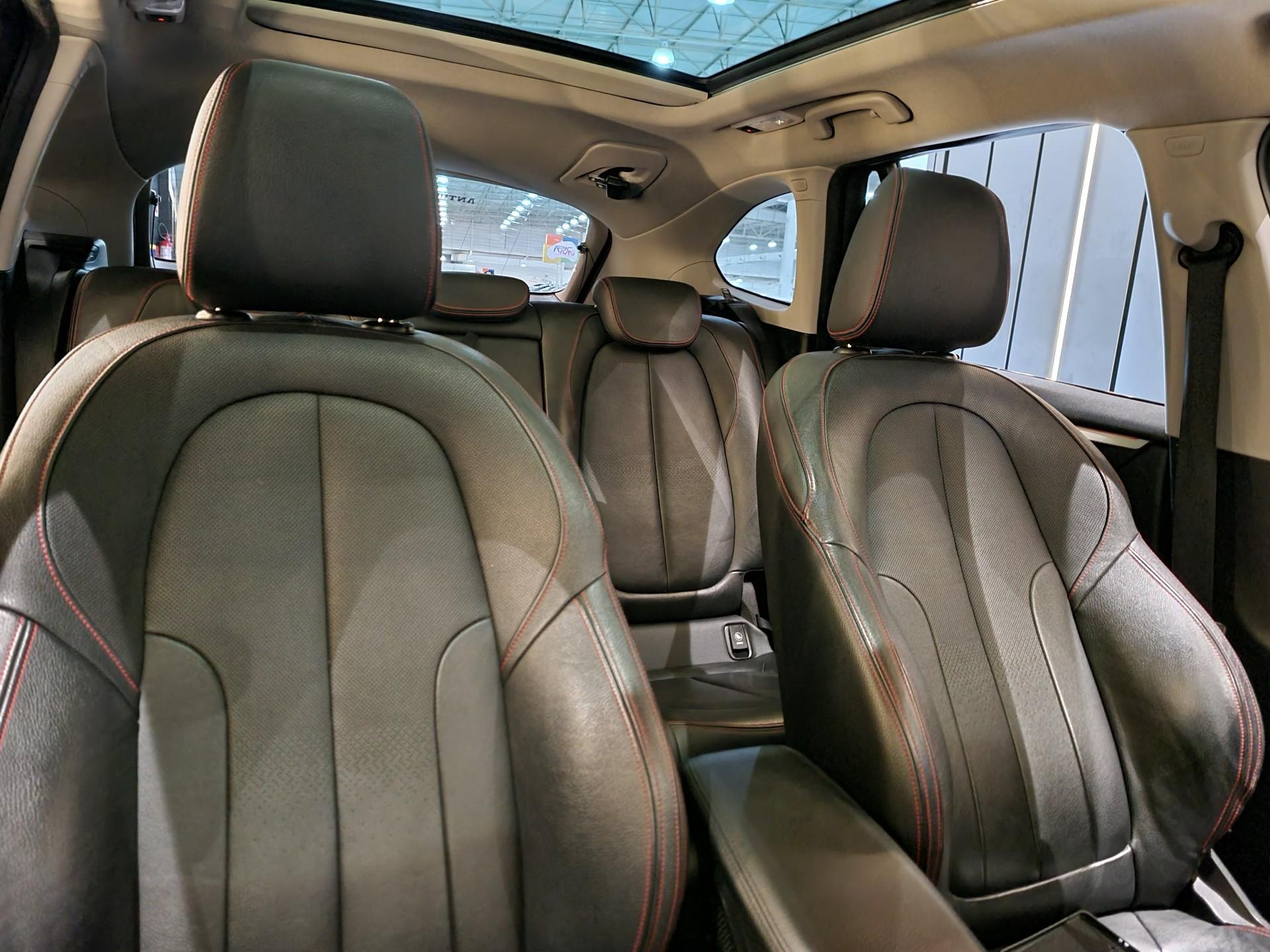 Foto número 413999 do veiculo