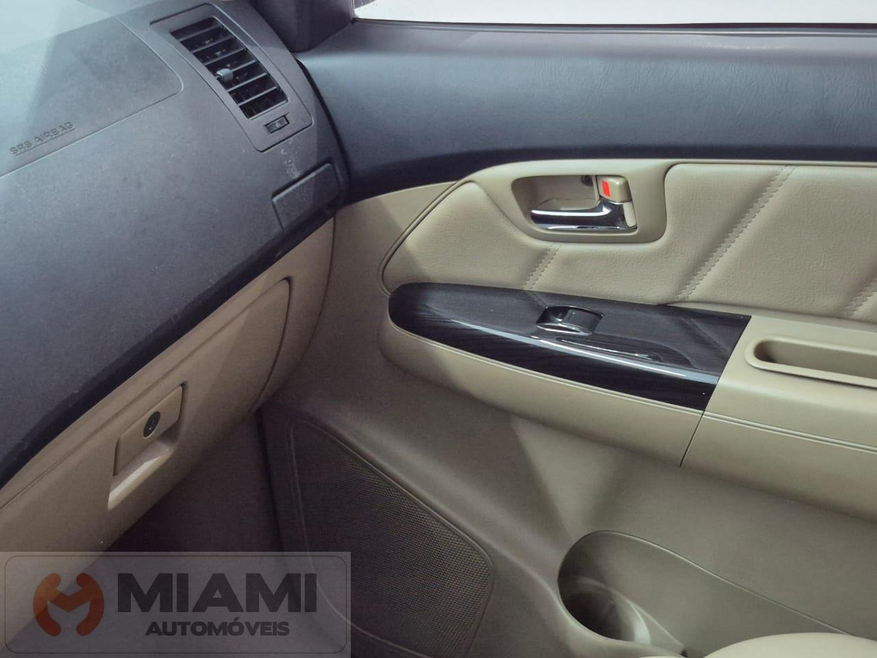 Foto número 415618 do veiculo