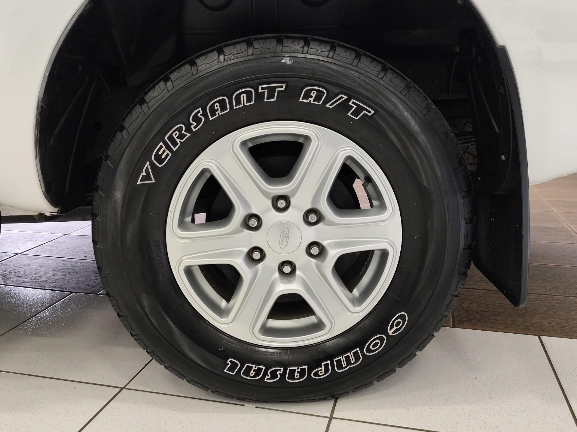 Foto número 415501 do veiculo