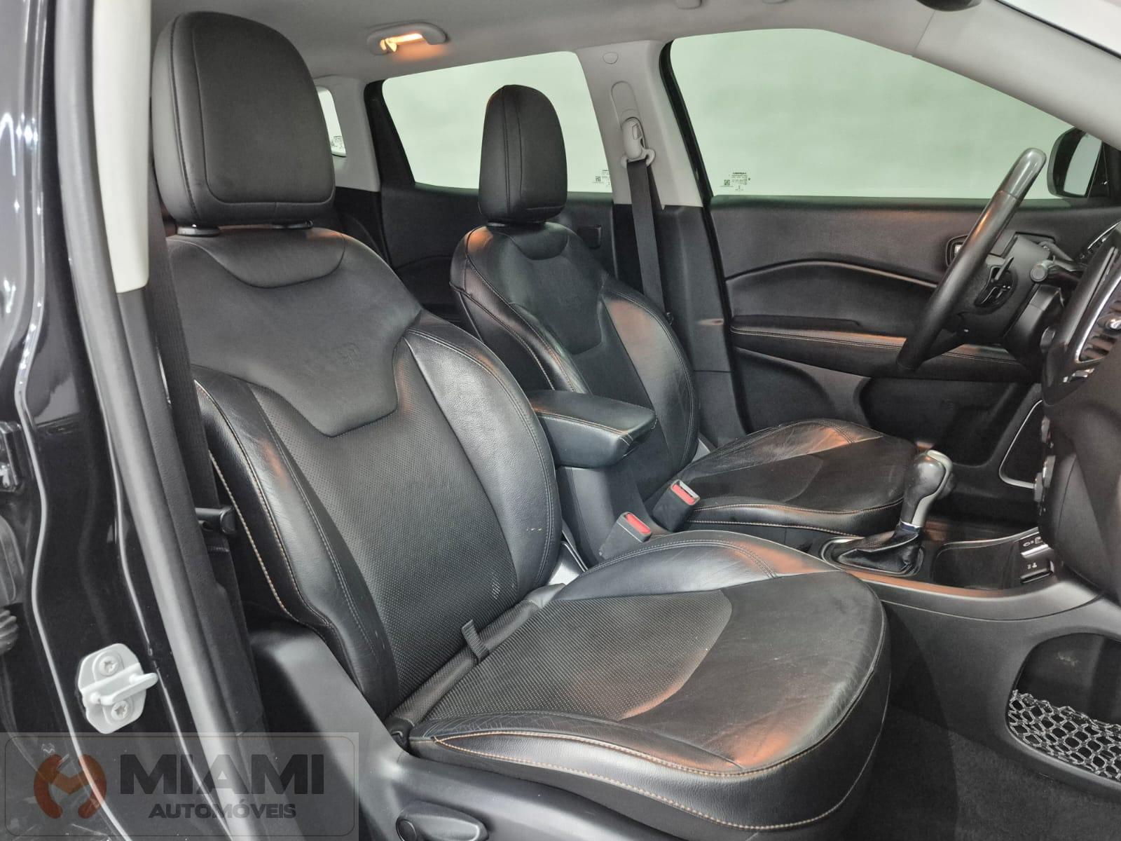 Foto número 421990 do veiculo