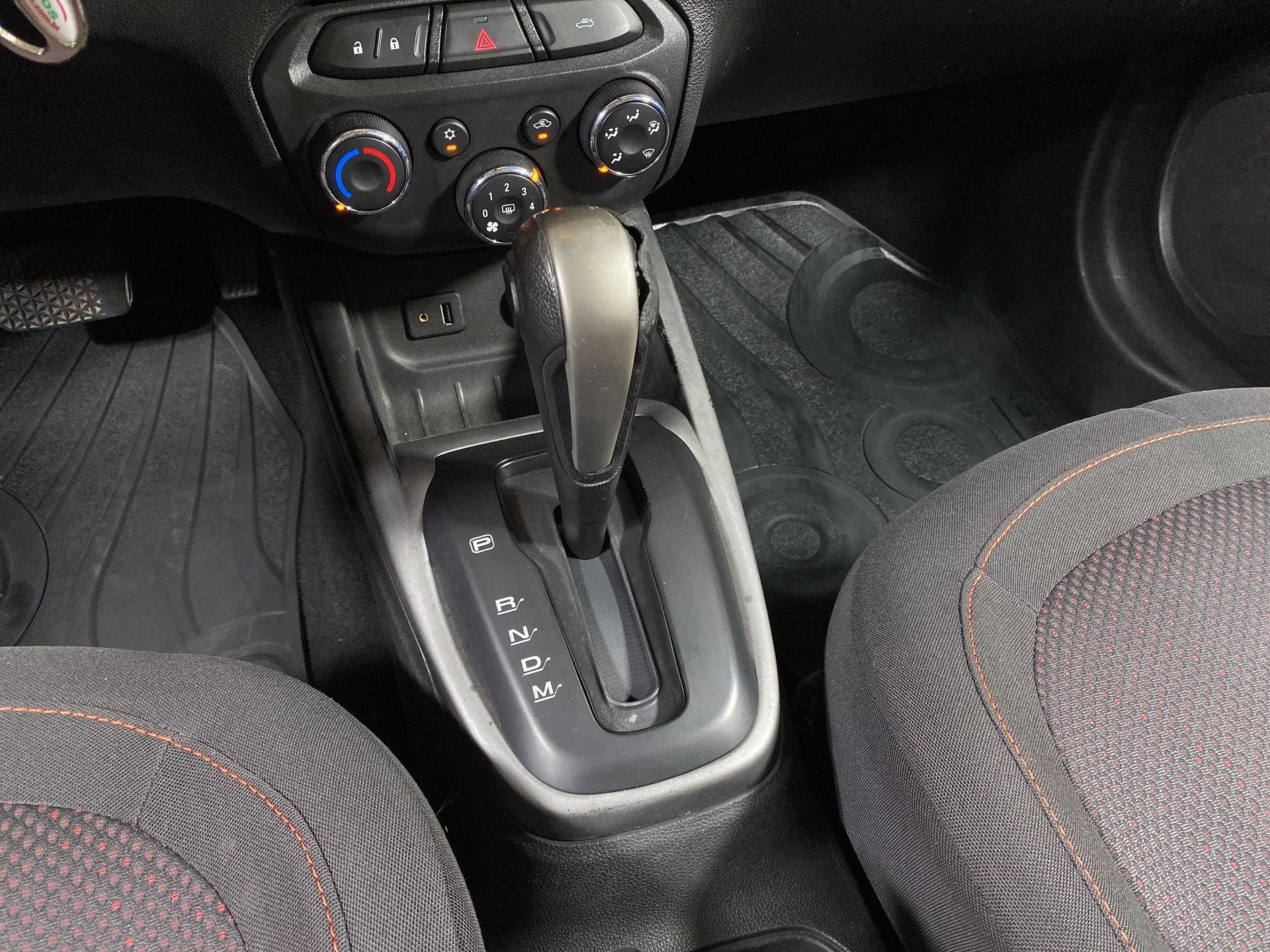 Foto número 488930 do veiculo