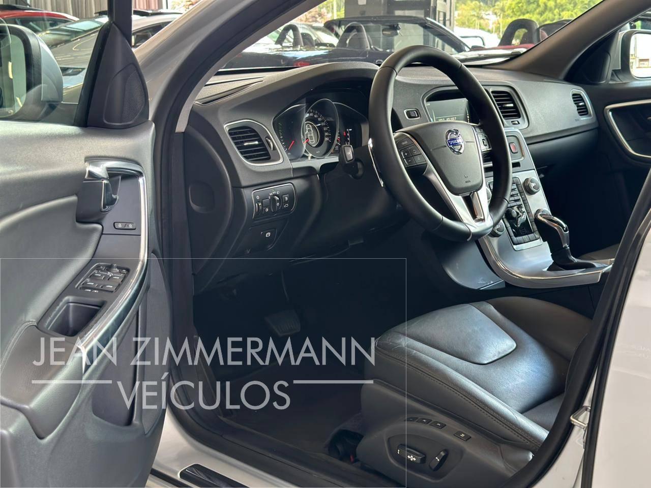 Foto número 477369 do veiculo