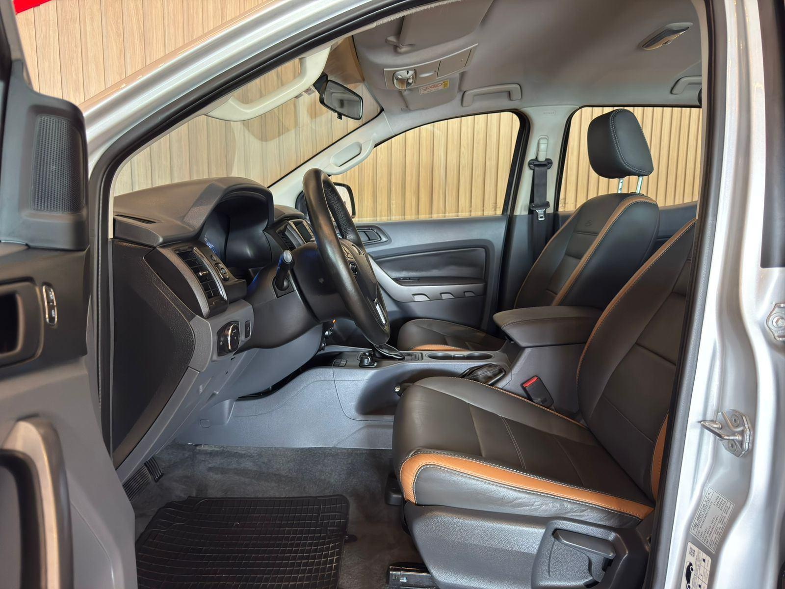 Foto número 477891 do veiculo