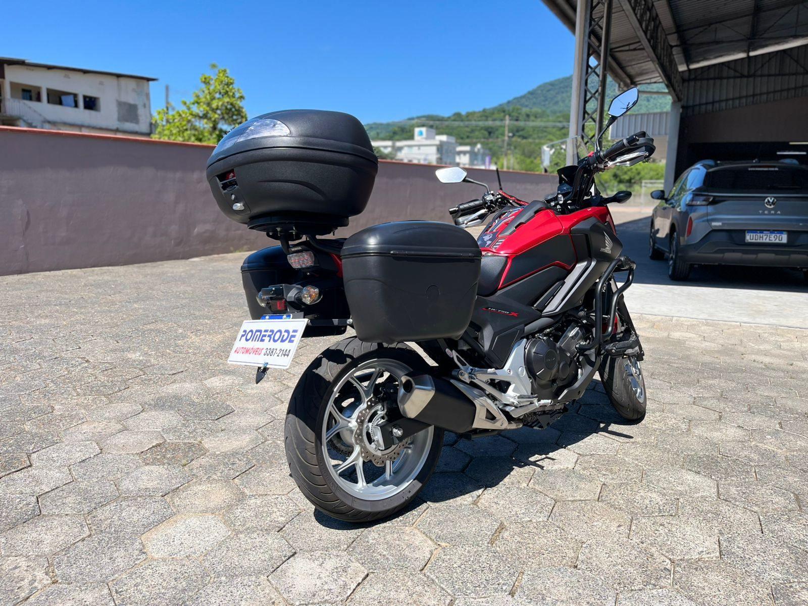 Foto número 469999 do veiculo