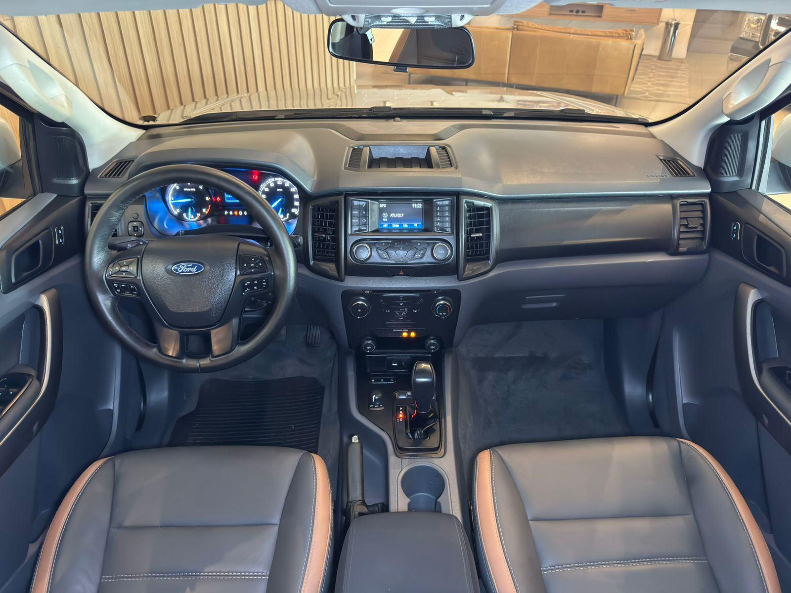 Foto número 477880 do veiculo