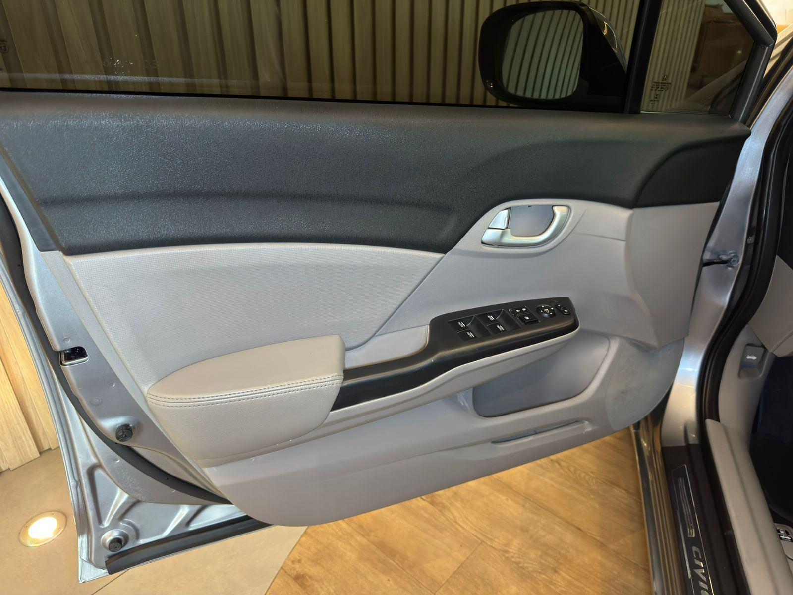 Foto número 464315 do veiculo