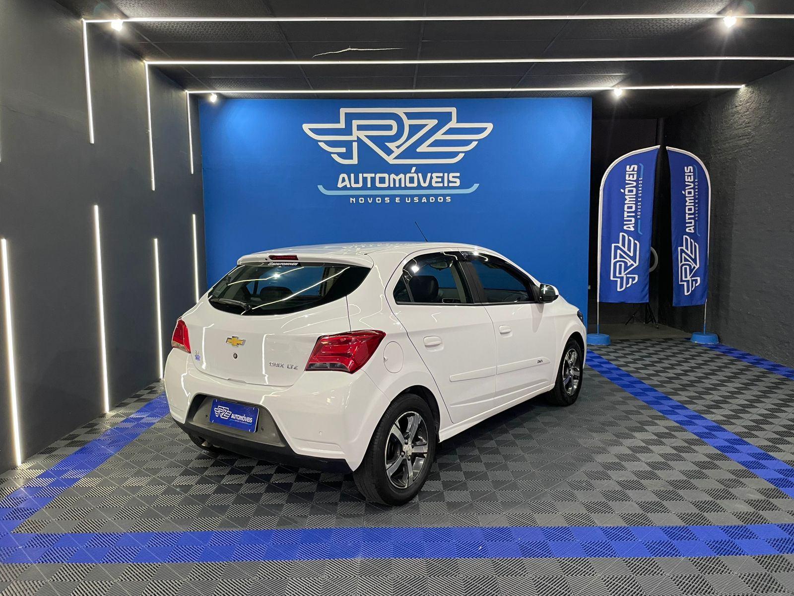 Foto número 468402 do veiculo