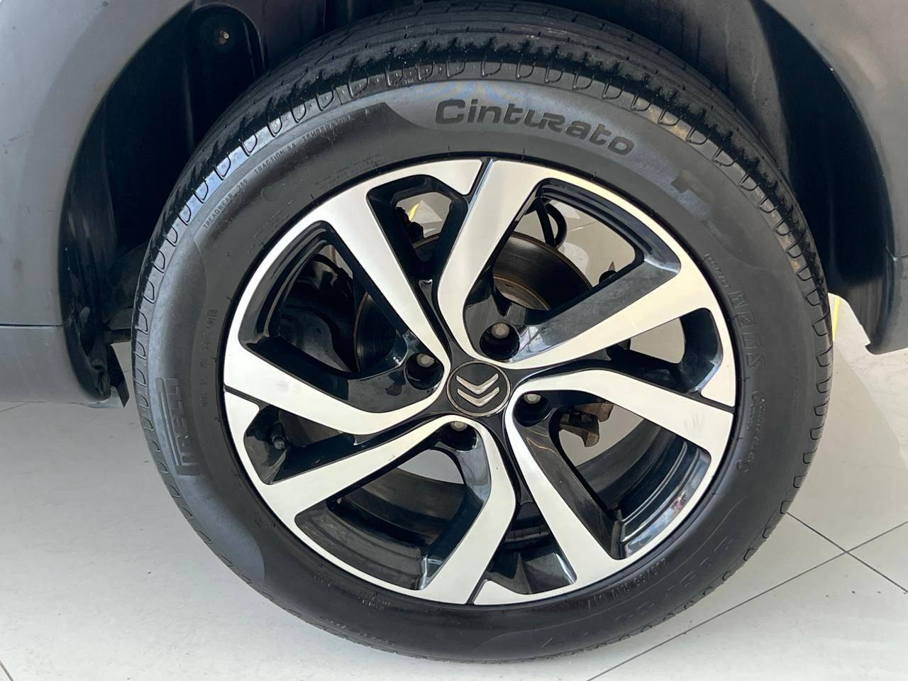 Foto número 472705 do veiculo