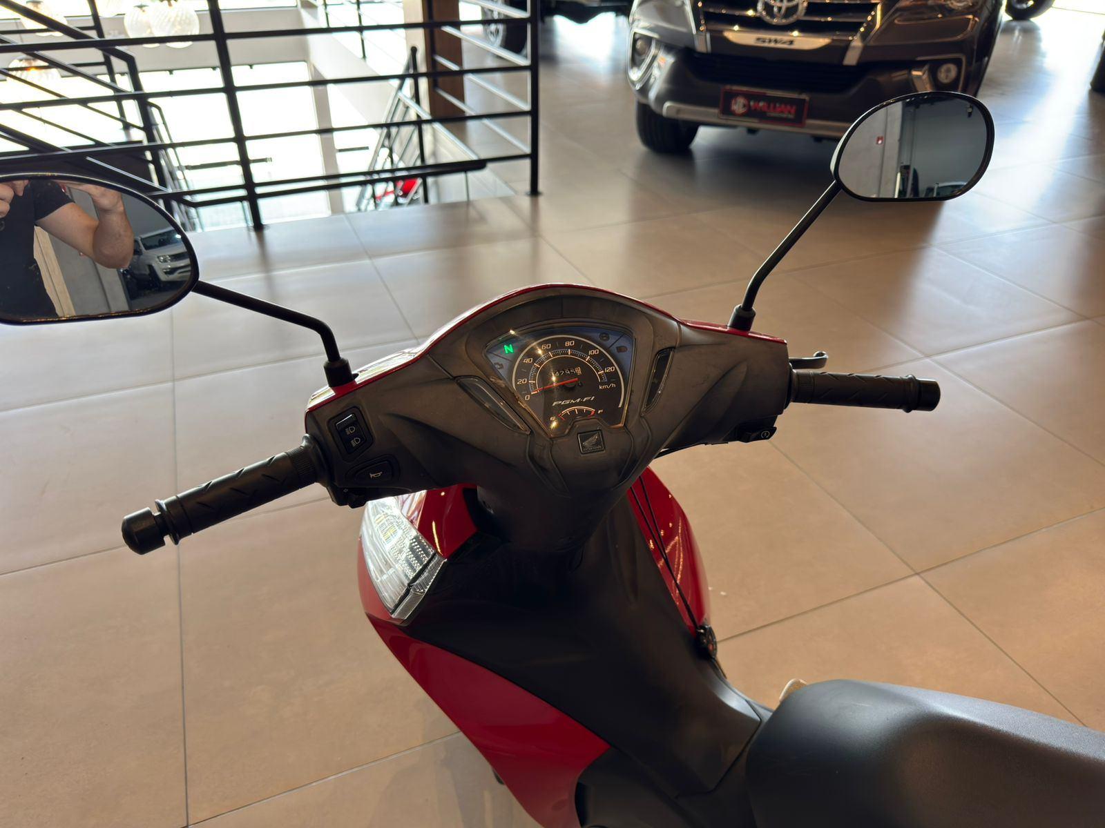 Foto número 477940 do veiculo