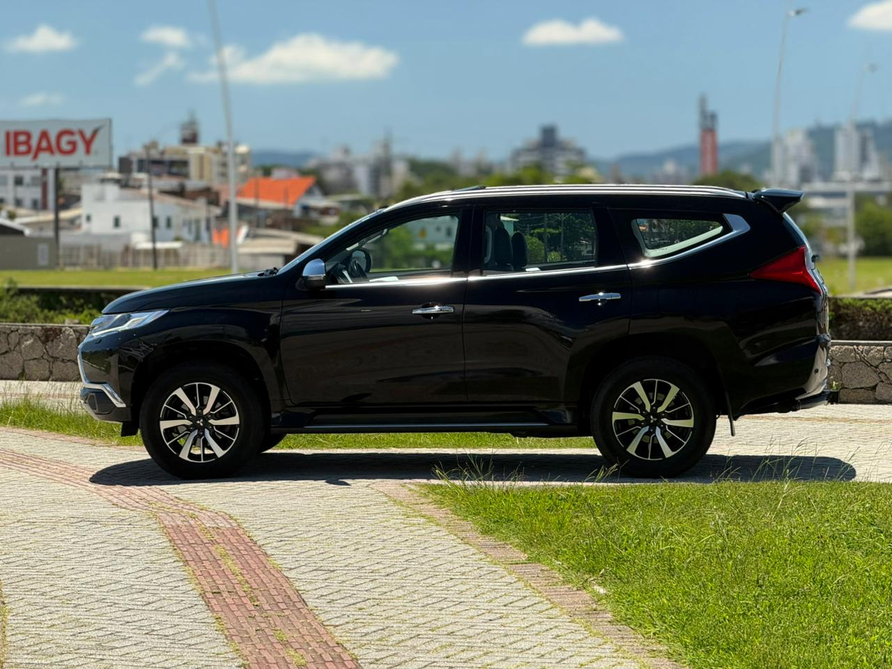 Foto número 496645 do veiculo