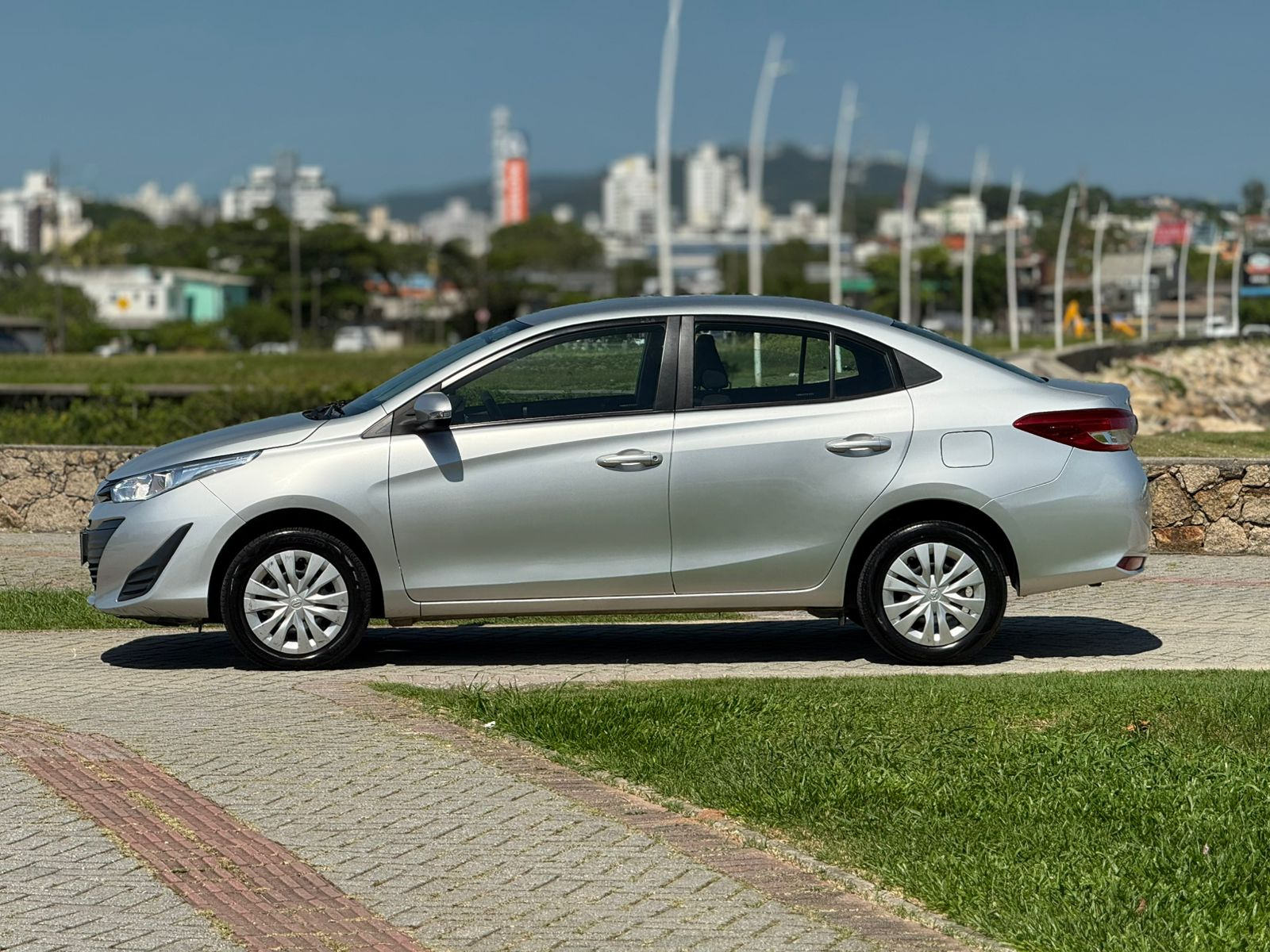 Foto número 497403 do veiculo