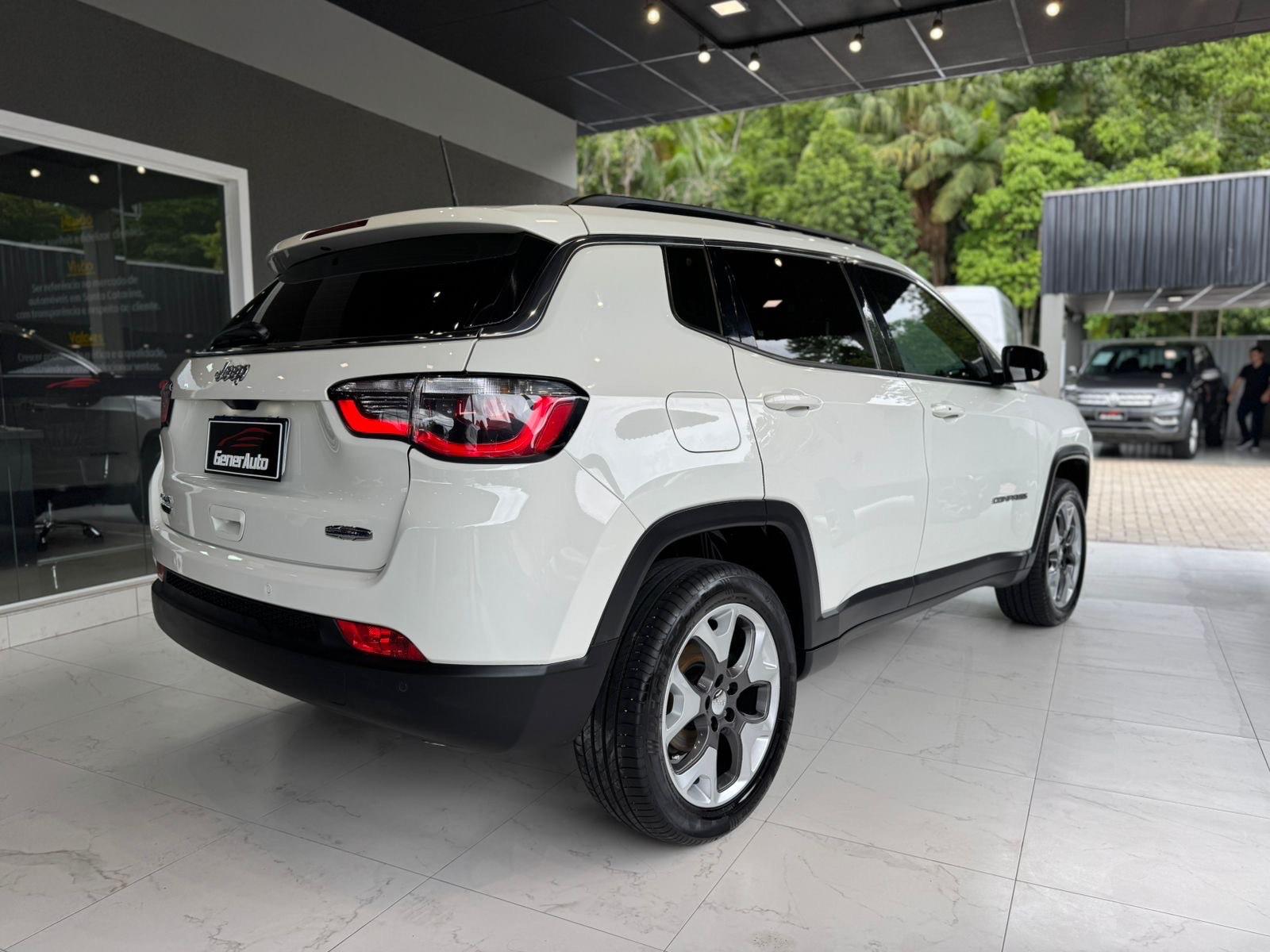 Foto número 530360 do veiculo