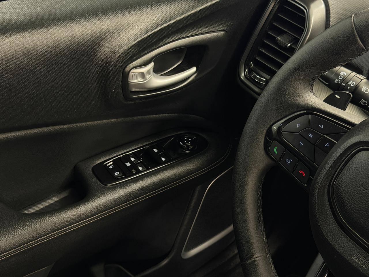 Foto número 529358 do veiculo