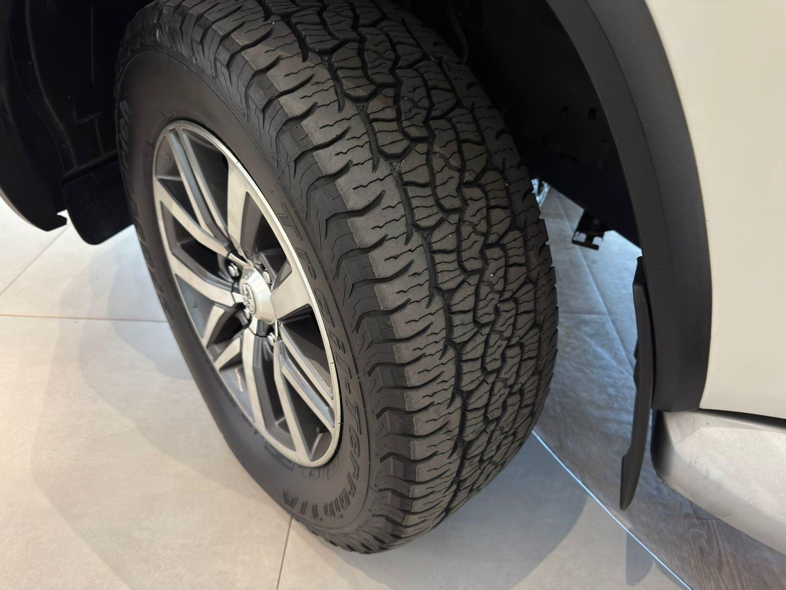 Foto número 498196 do veiculo