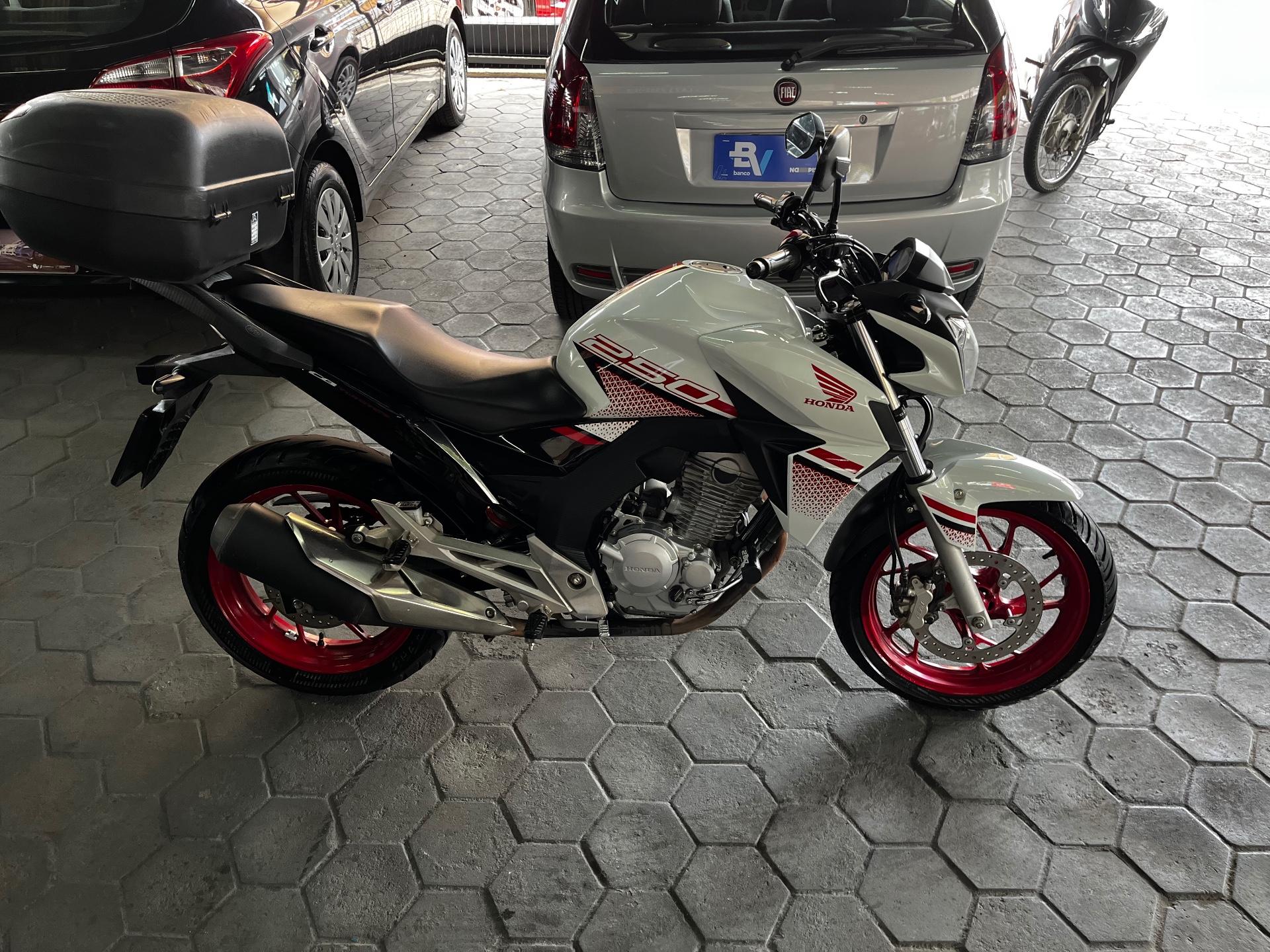 Foto número 528216 do veiculo