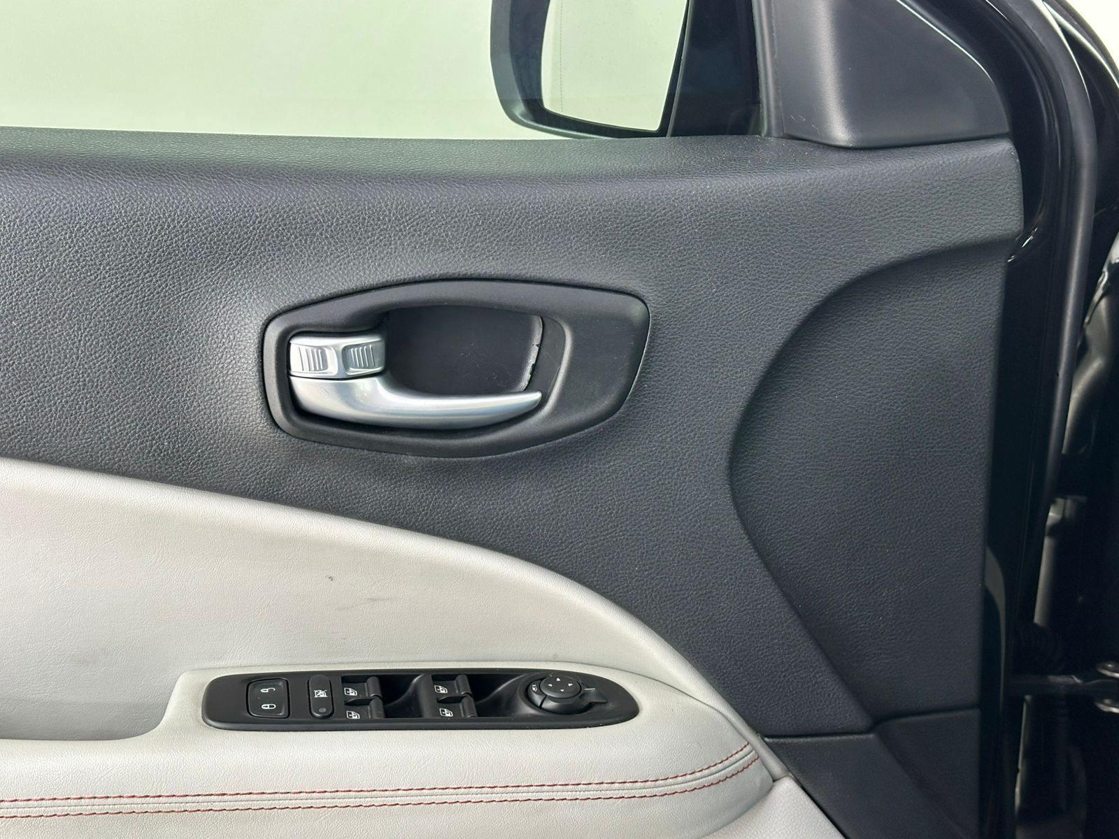 Foto número 526315 do veiculo