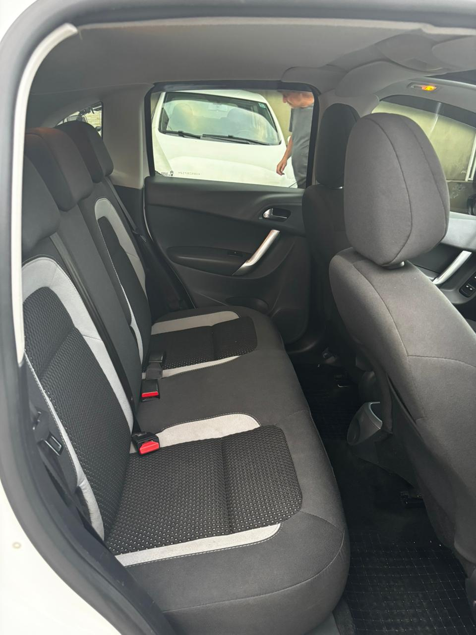 Foto número 555607 do veiculo