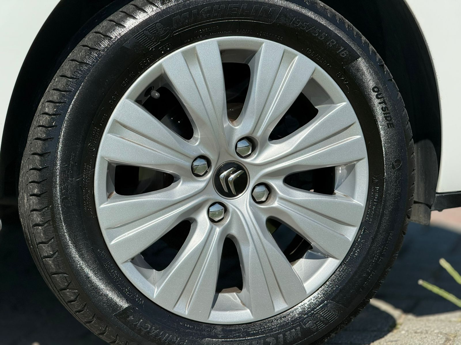 Foto número 550869 do veiculo