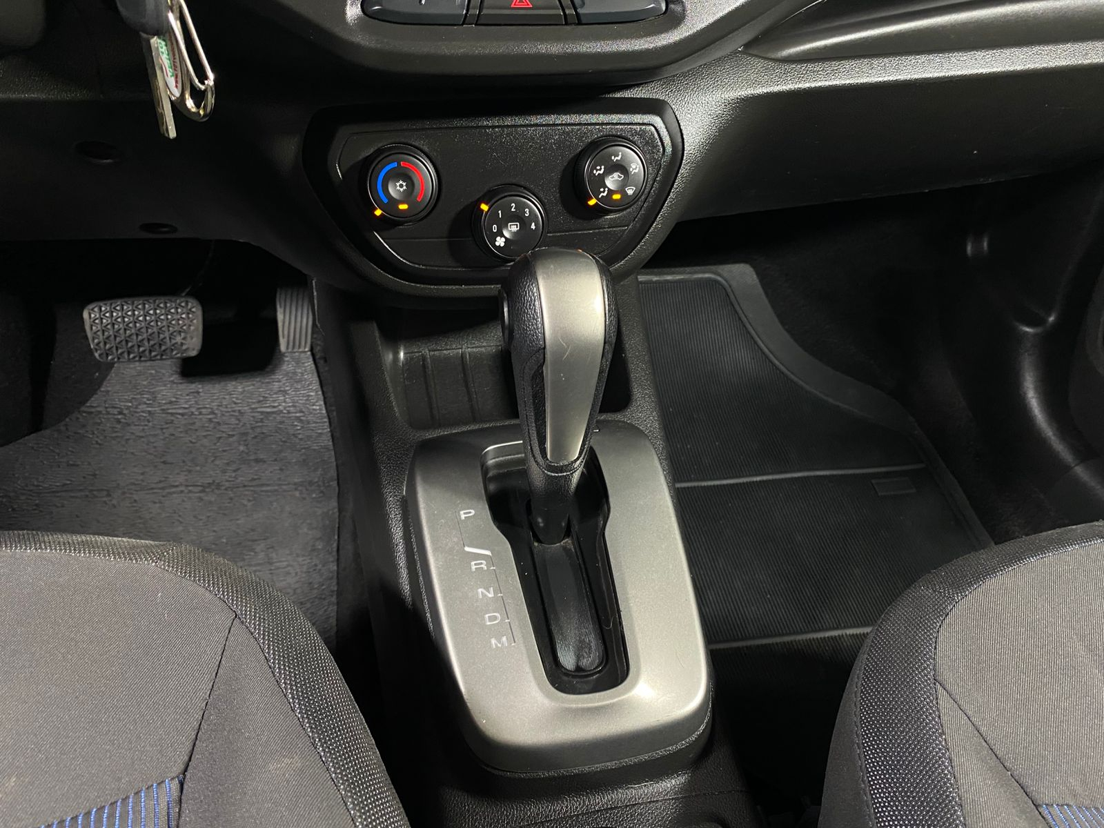 Foto número 560335 do veiculo