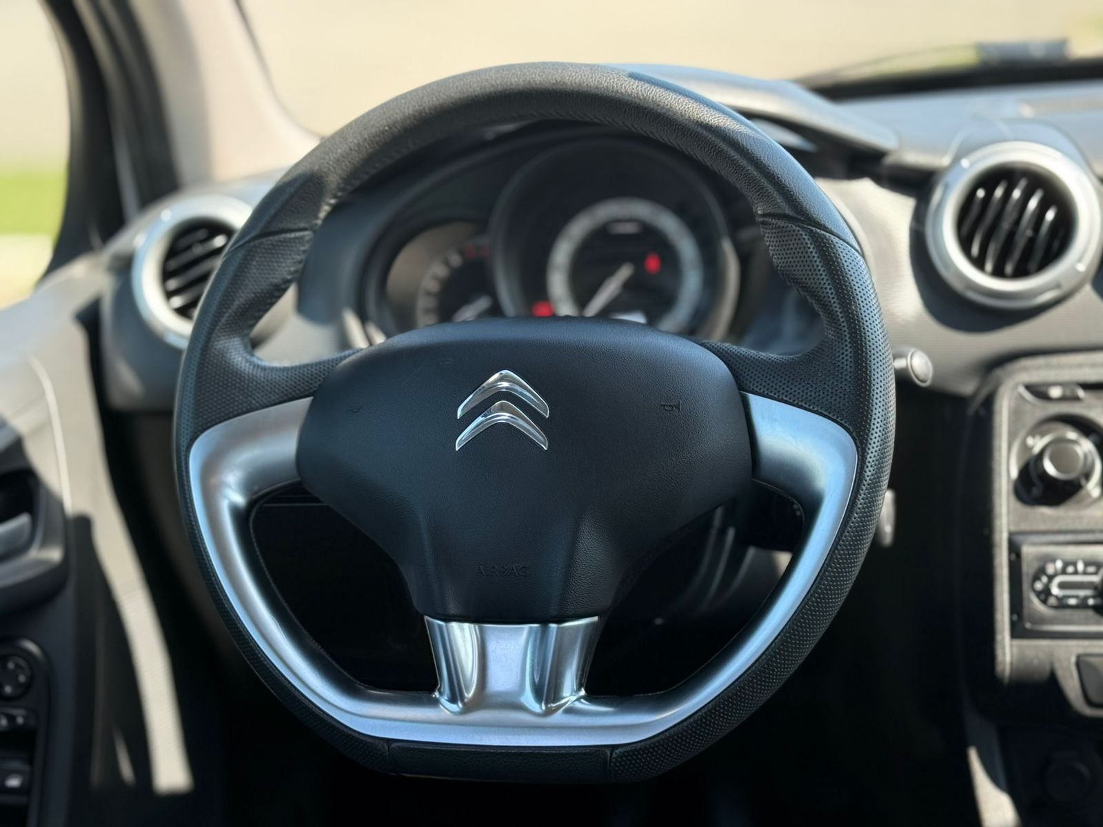 Foto número 550872 do veiculo