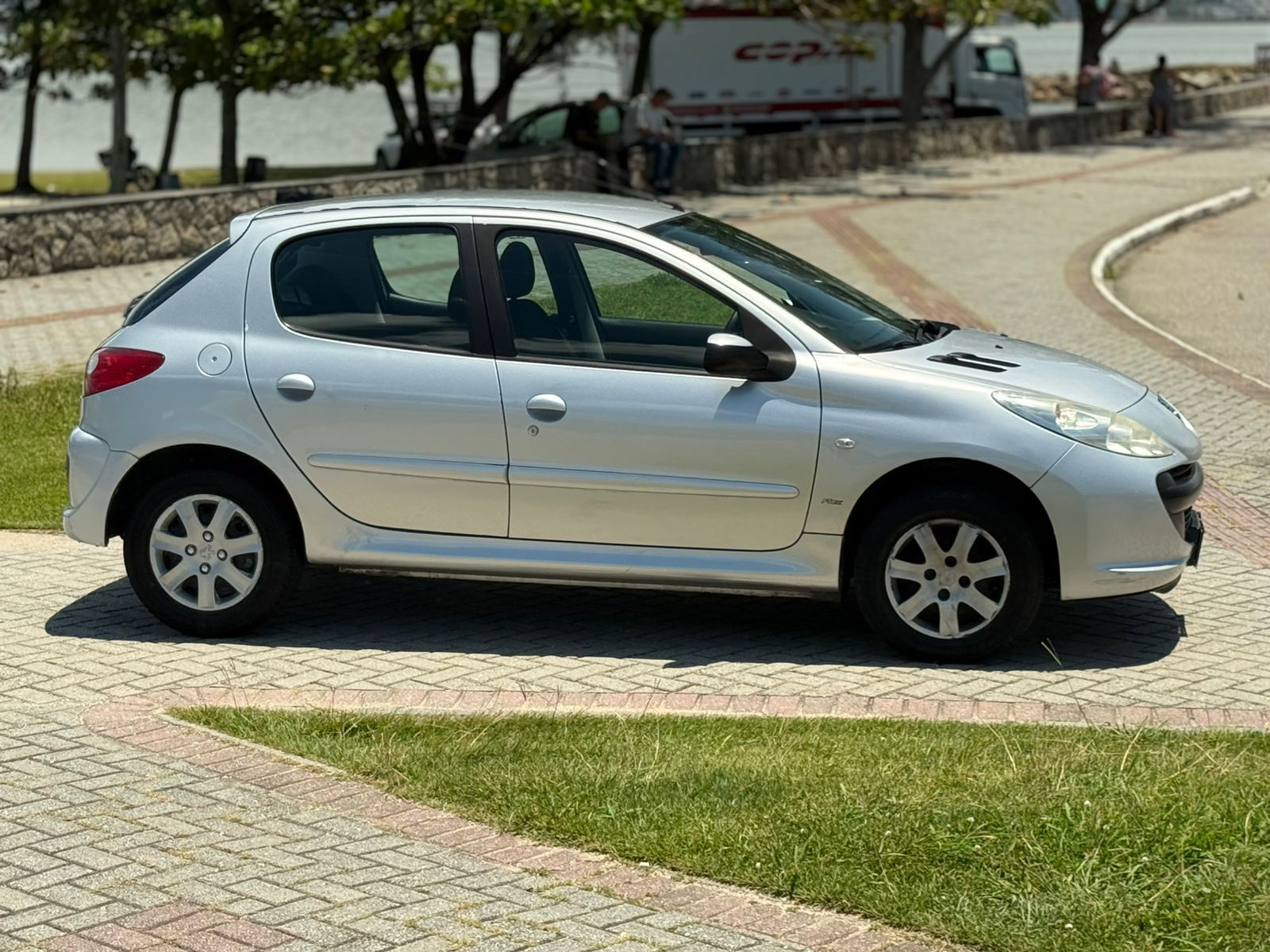 Foto número 555945 do veiculo