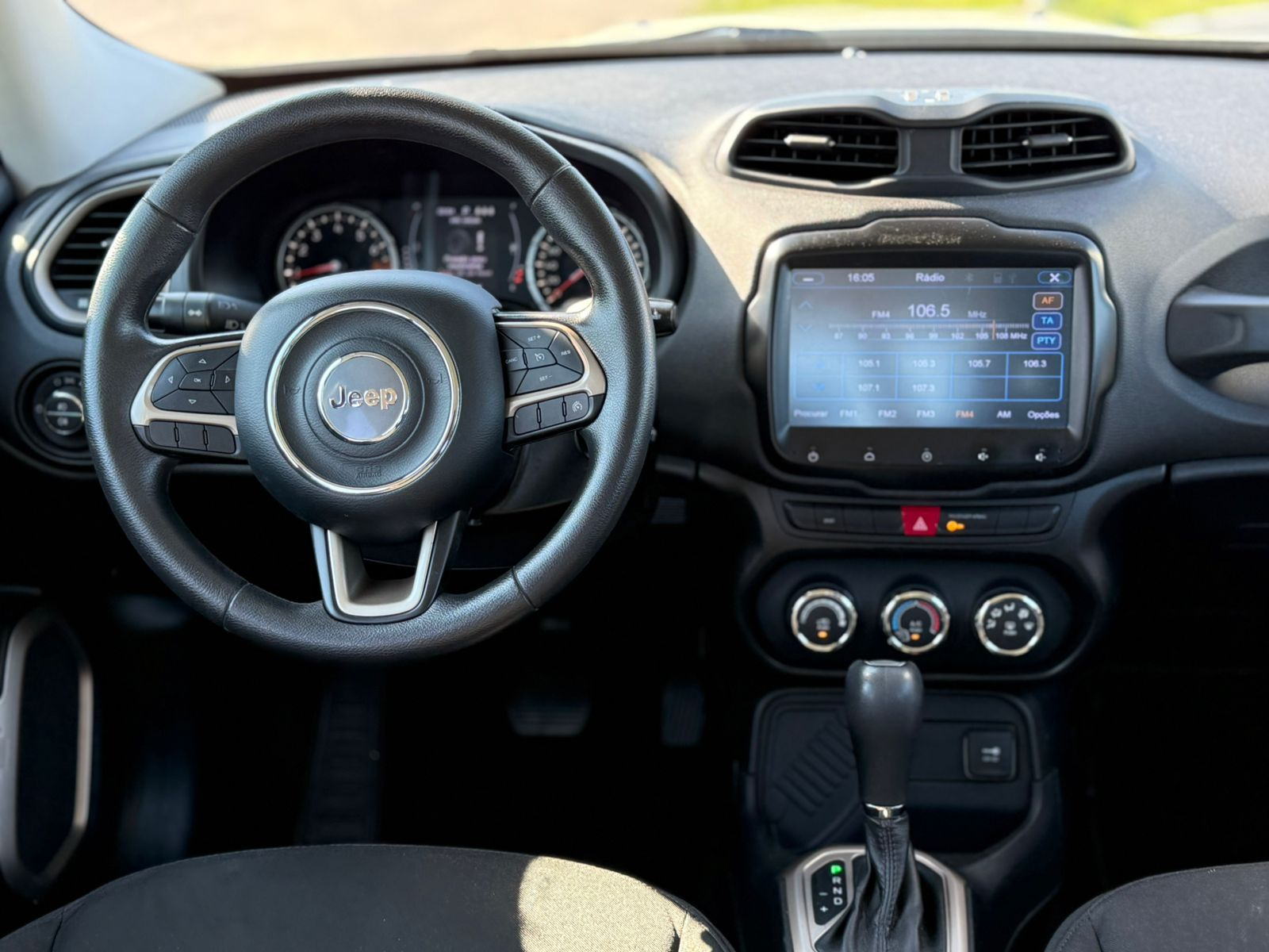 Foto número 549946 do veiculo