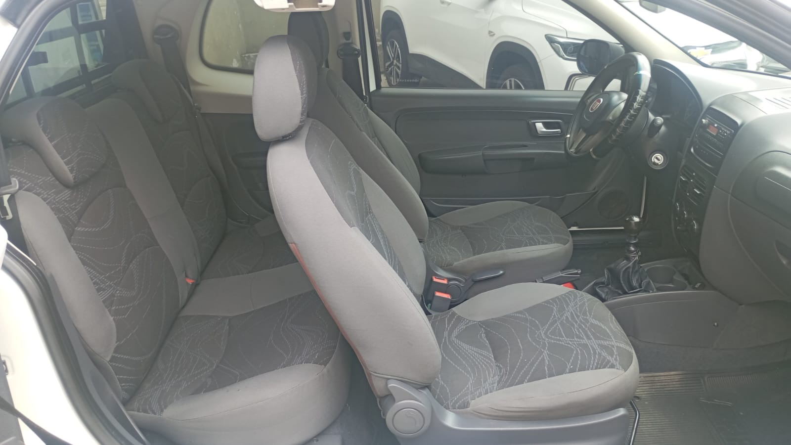 Foto número 555186 do veiculo