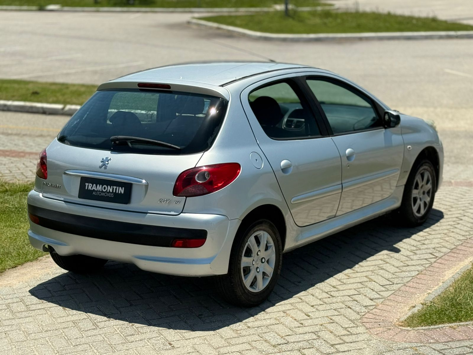 Foto número 555944 do veiculo