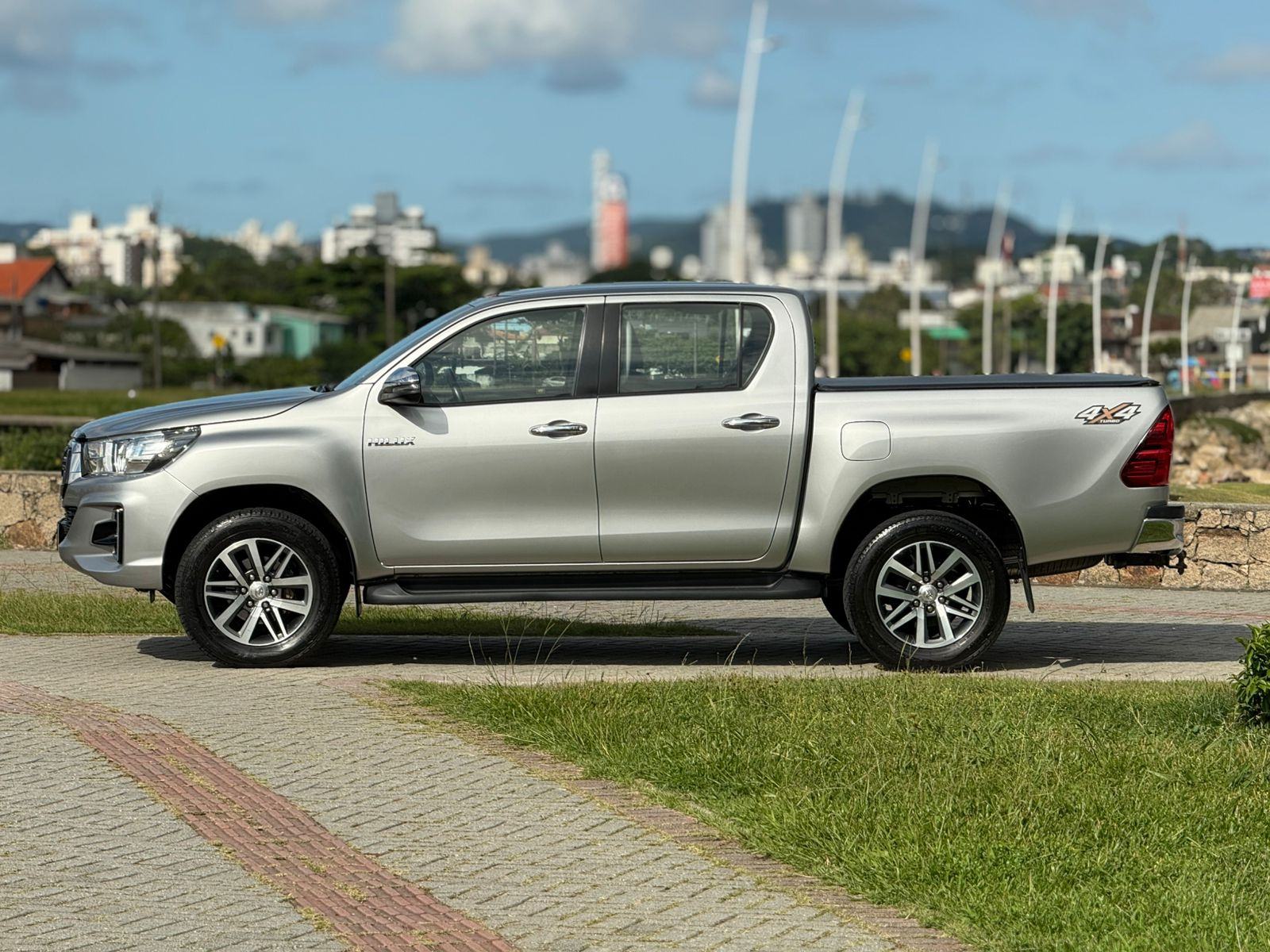 Foto número 541967 do veiculo