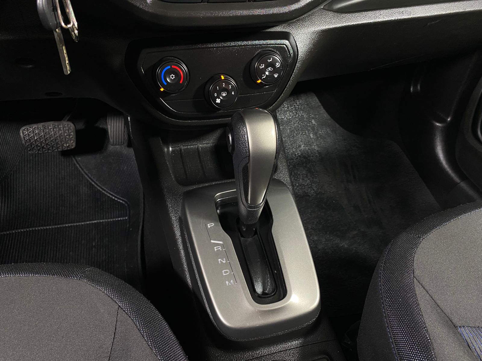 Foto número 560303 do veiculo