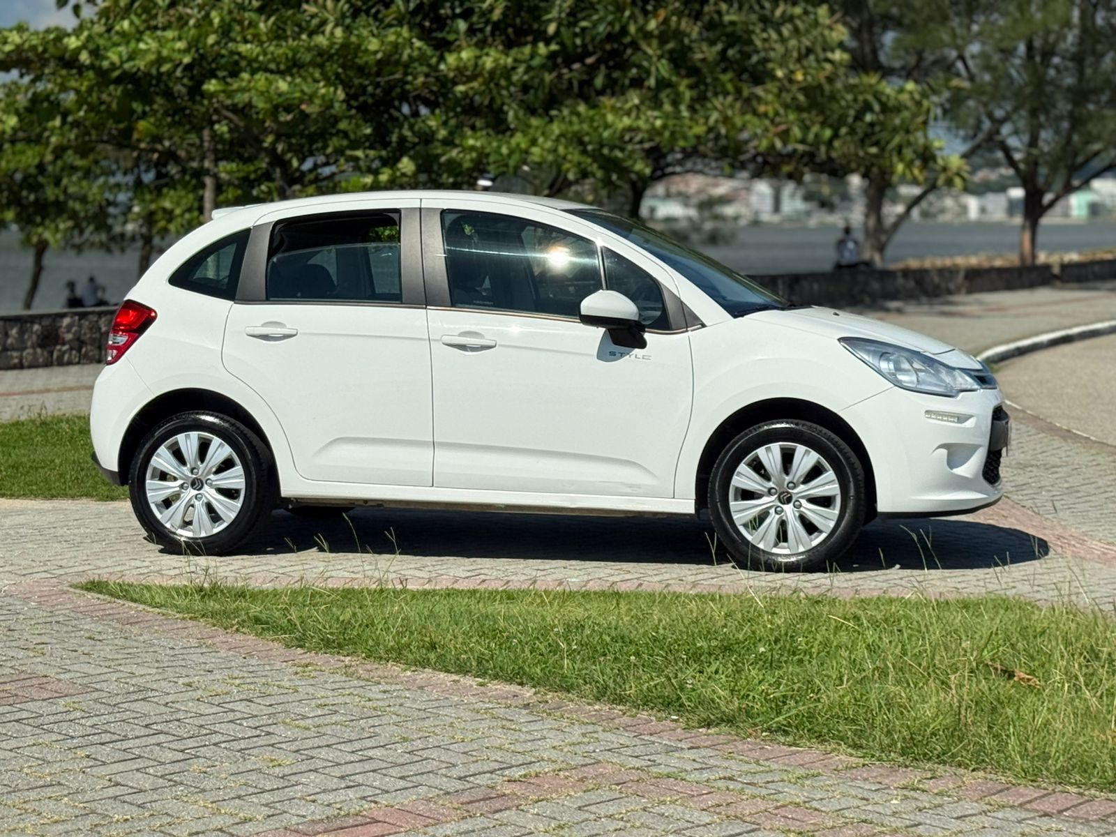 Foto número 550865 do veiculo