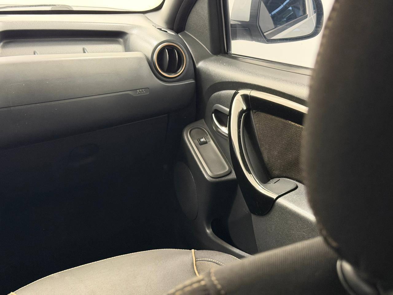 Foto número 576952 do veiculo