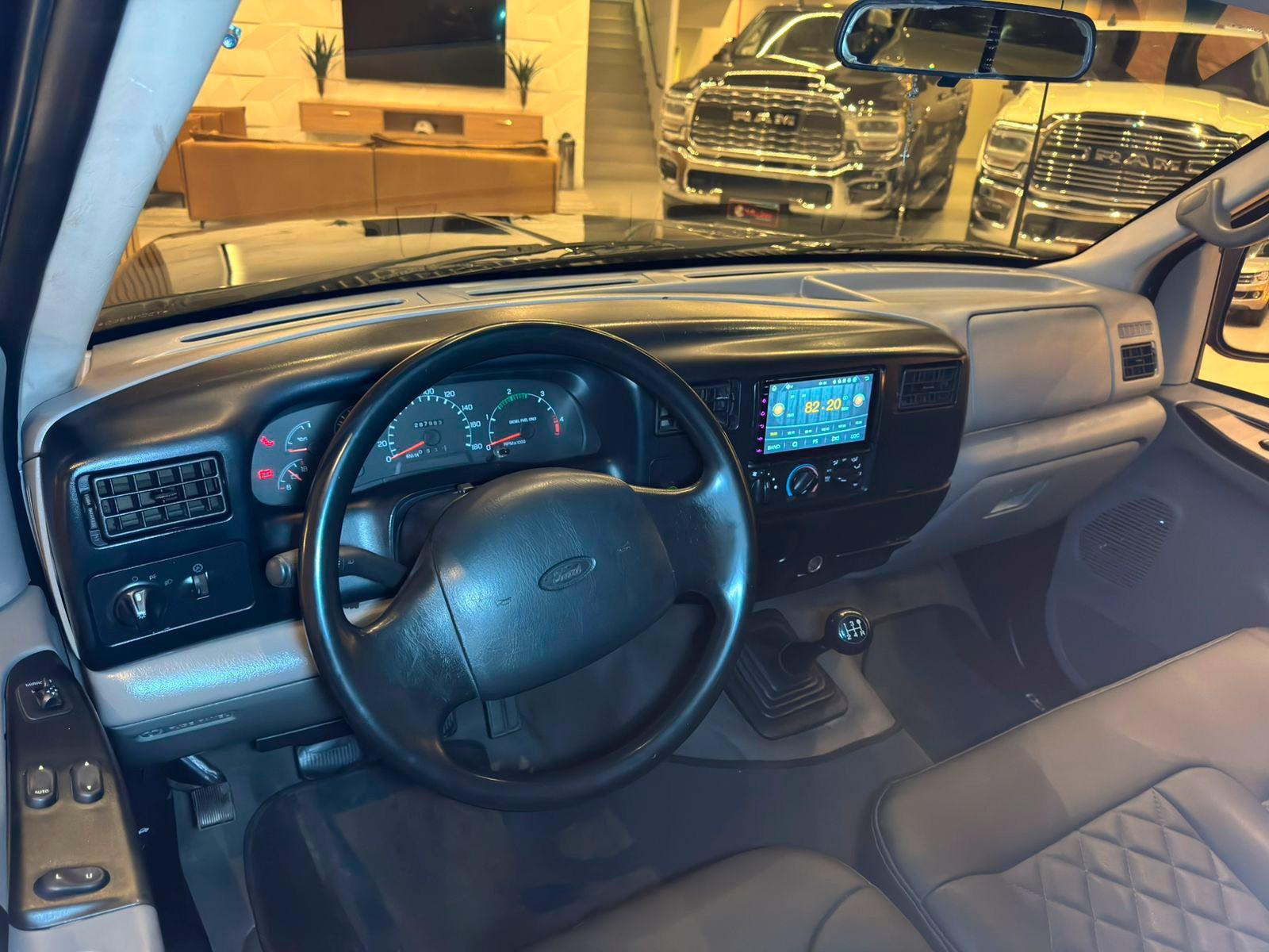 Foto número 578668 do veiculo