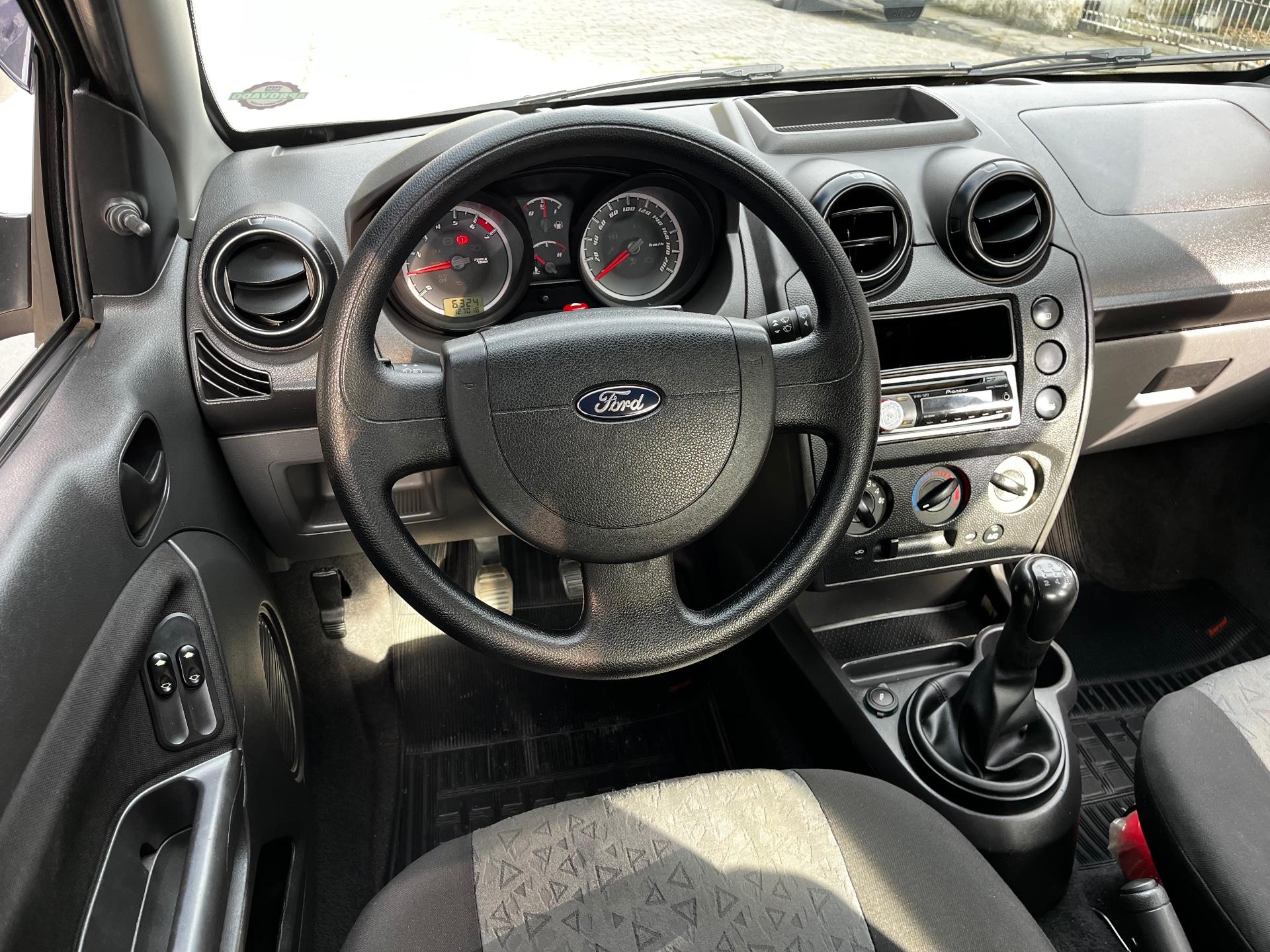 Foto número 588400 do veiculo