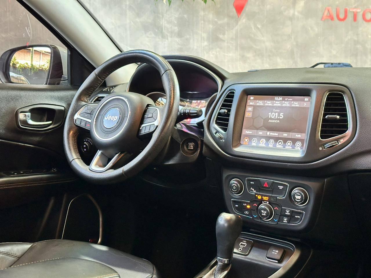 Foto número 551004 do veiculo